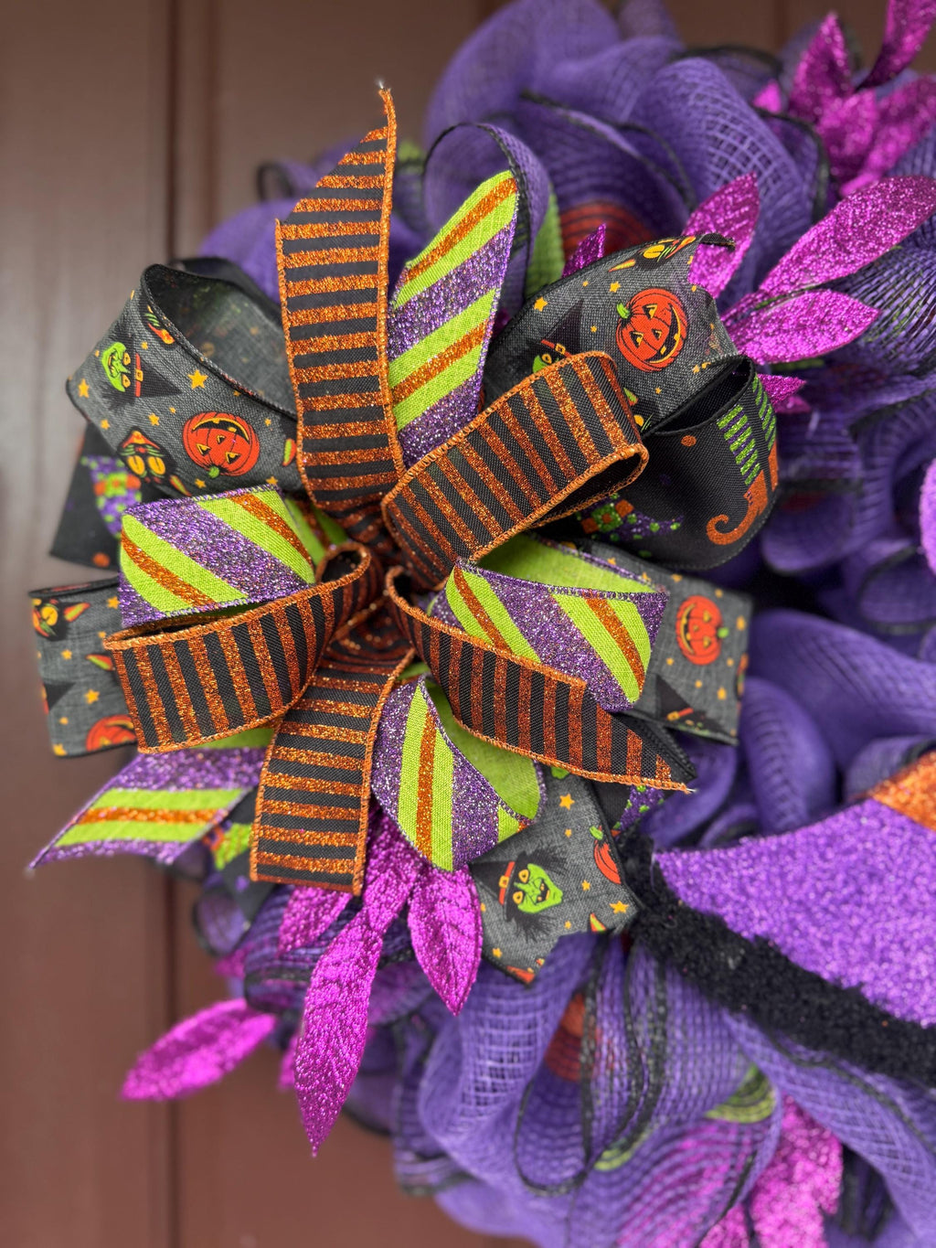 Witch Hat Halloween Wreath, Whimsical Witch Theme, Purple and Black Halloween Wreath, Spooky Door Decor, Witch Wreath Decor, Large Halloween