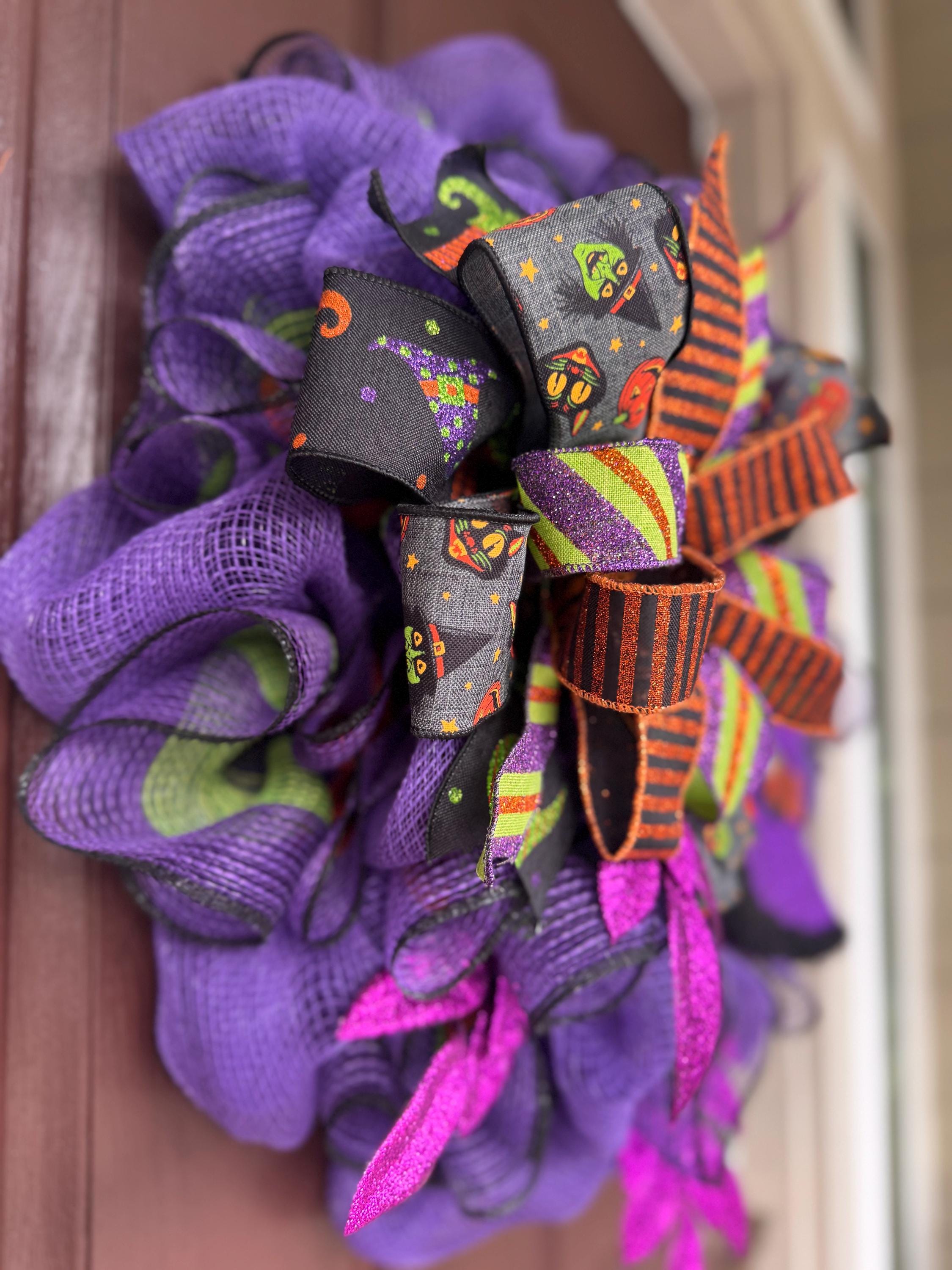 Witch Hat Halloween Wreath, Whimsical Witch Theme, Purple and Black Halloween Wreath, Spooky Door Decor, Witch Wreath Decor, Large Halloween