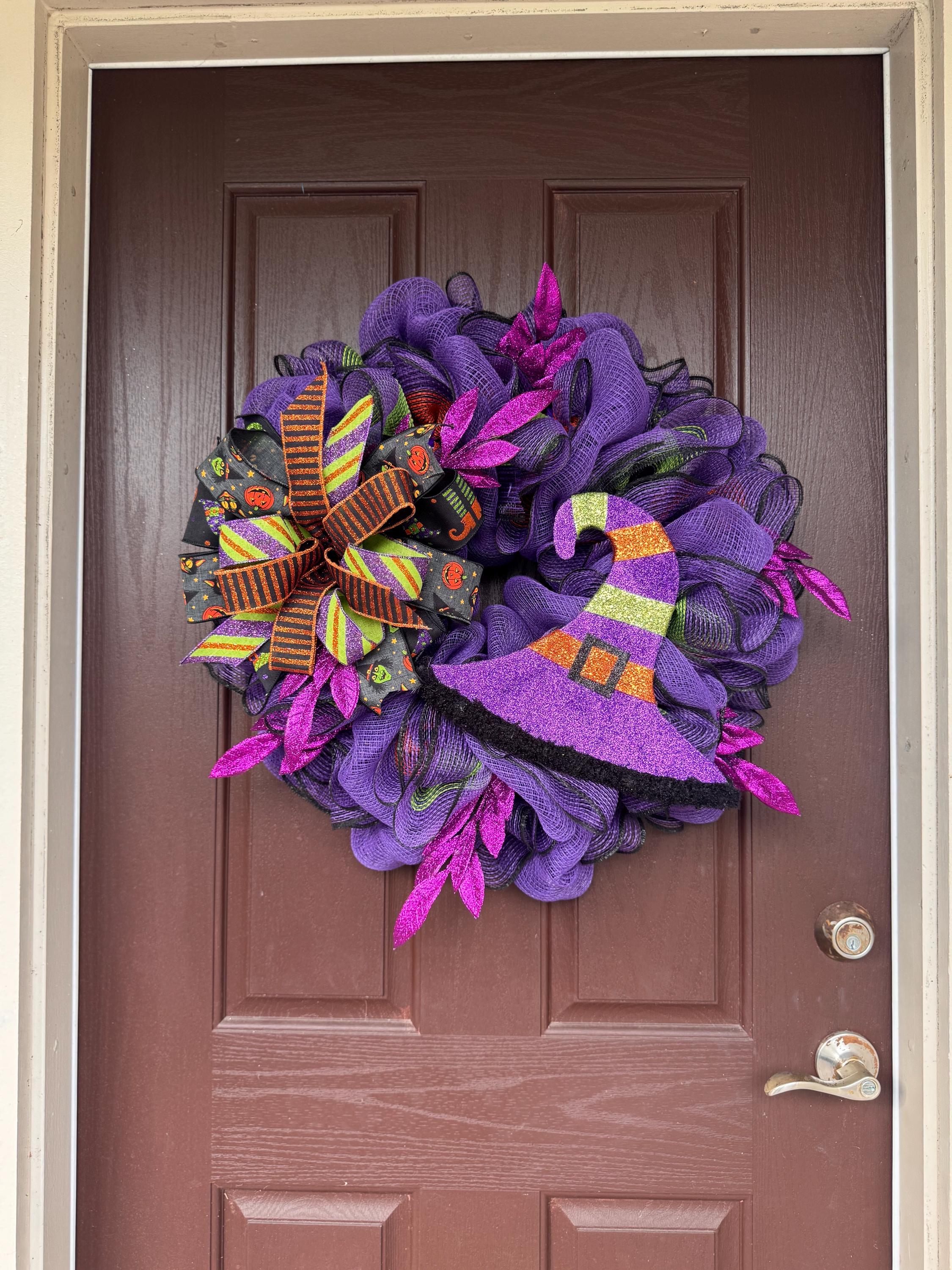 Witch Hat Halloween Wreath, Whimsical Witch Theme, Purple and Black Halloween Wreath, Spooky Door Decor, Witch Wreath Decor, Large Halloween