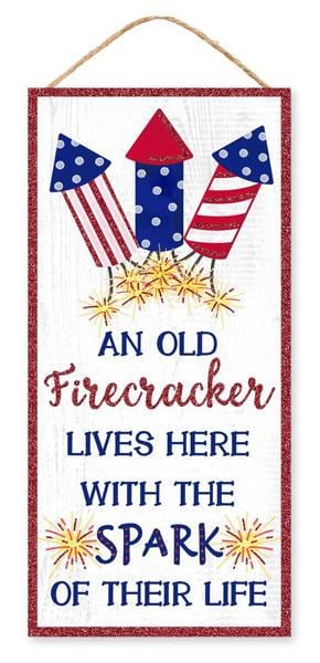 Old Firecracker Patriotic Sign – 12.5"x6" Glitter Wood Sign with Rockets for 4th of July Wreaths, Porch Decor, Summer Crafts & Gifts