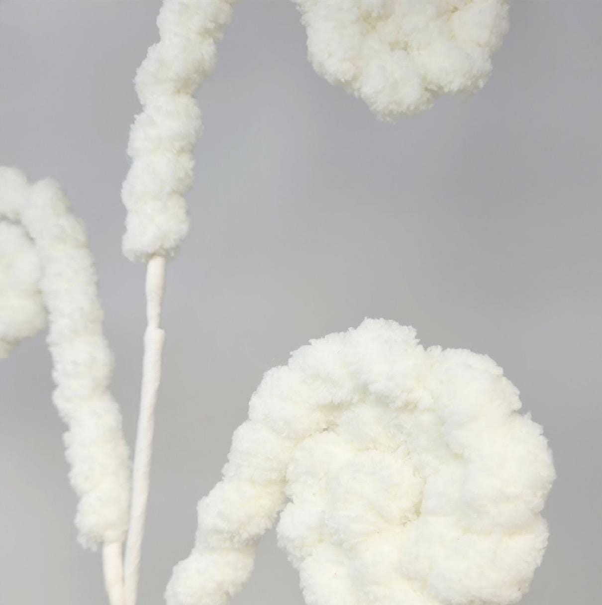 Faux Sherpa Curl Spray 24” – White | Plush Curly Pick for Wreaths, Garlands, Christmas Tree Décor & Winter Crafts
